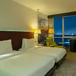 دبل ترى باي هيلتون إسطنبول - مودا 5*
