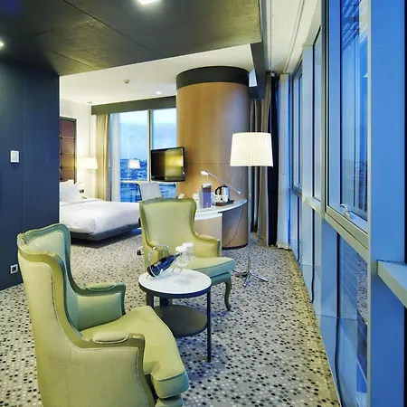 Doubletree By Hilton - Moda Hotel