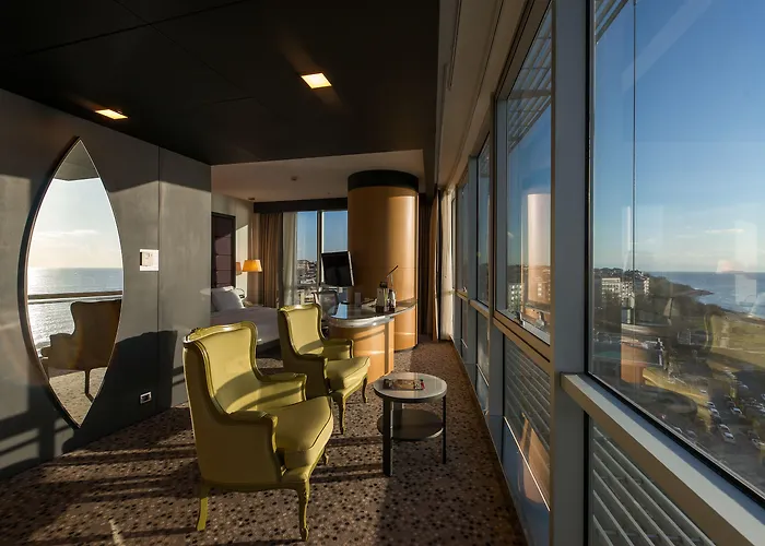 Отель Doubletree By Hilton - Moda