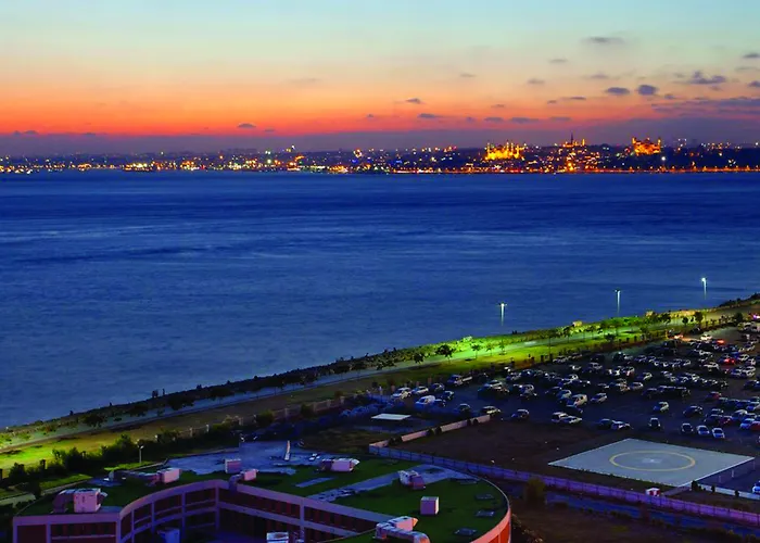 Hotell Doubletree By Hilton - Moda Istanbul