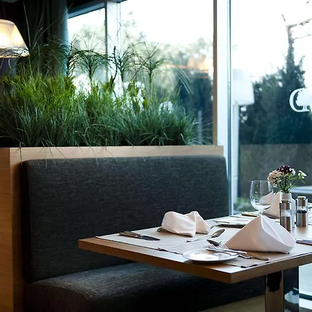 Hotell Doubletree By Hilton - Moda