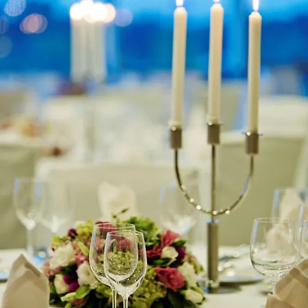 Doubletree By Hilton - Moda Szálloda 5*