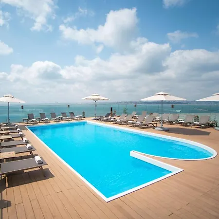 Doubletree By Hilton - Moda 5* Istanbul