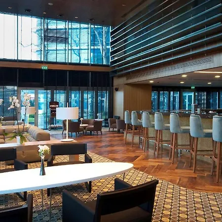 Doubletree By Hilton - Moda