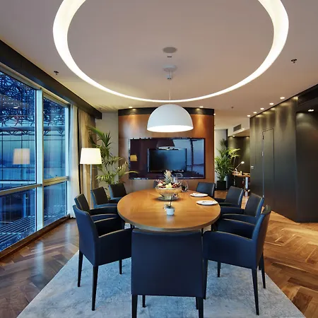 Doubletree By Hilton - Moda Hotel