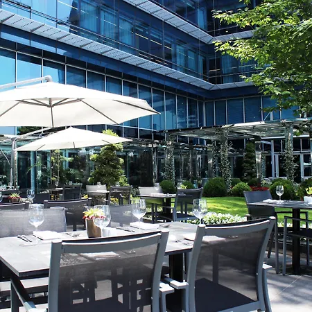 Doubletree By Hilton - Moda