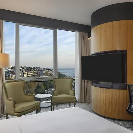 دبل ترى باي هيلتون إسطنبول - مودا 5*