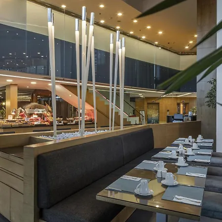 Doubletree By Hilton - Moda