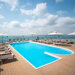 Szálloda Doubletree By Hilton - Moda